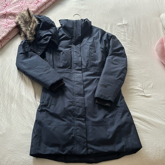 Navy Blue North Face Jacket - Picture 1 of 6